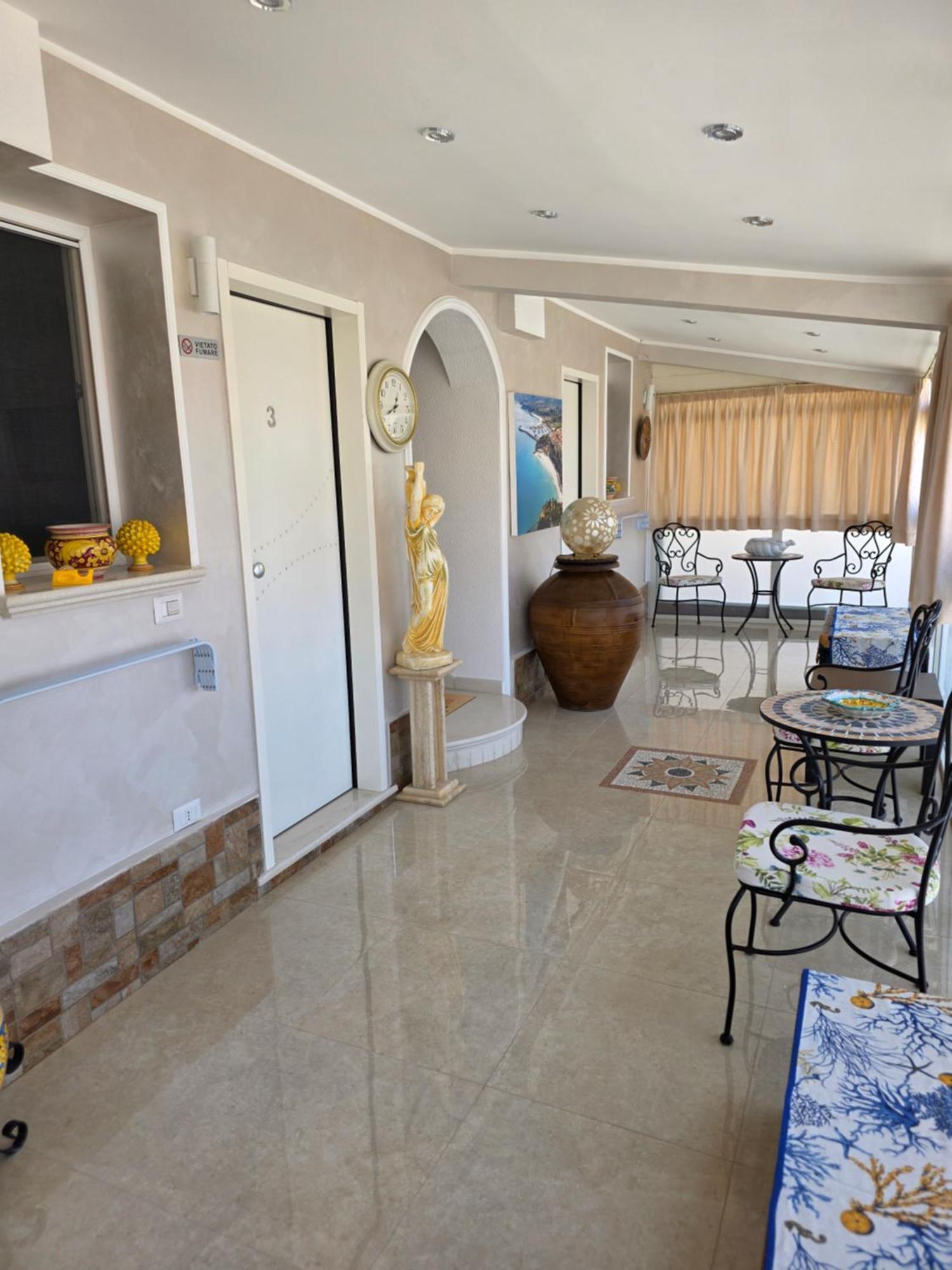La Perla Del Tirreno Bed & Breakfast Tropea Ngoại thất bức ảnh