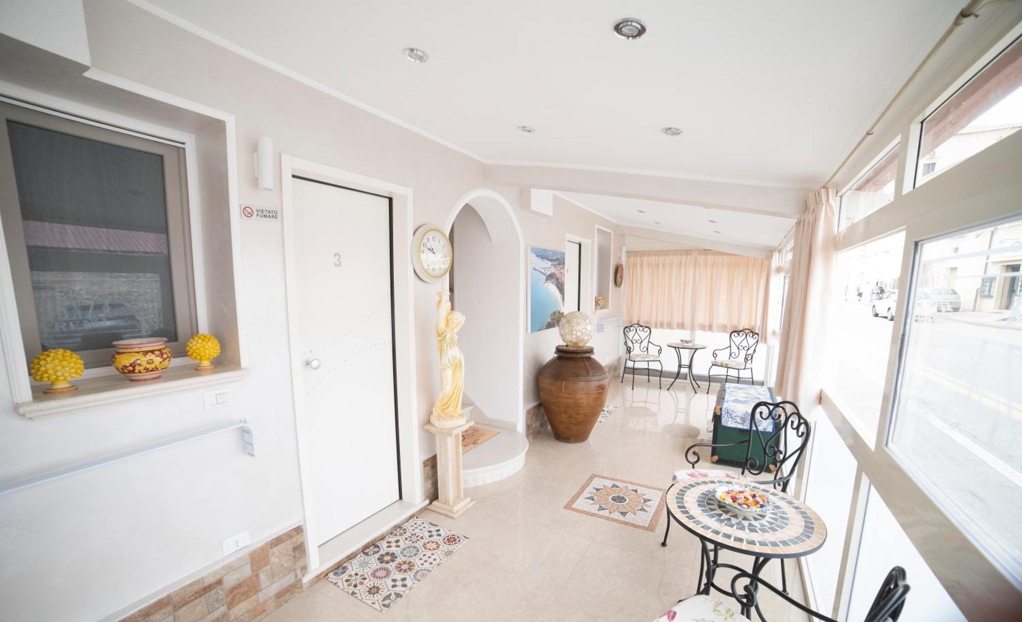 La Perla Del Tirreno Bed & Breakfast Tropea Ngoại thất bức ảnh